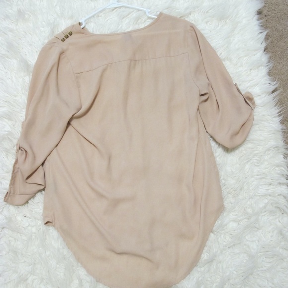 Windsor Women's career office Shirt top Size Medium Cream/tan GUC - Picture 6 of 6